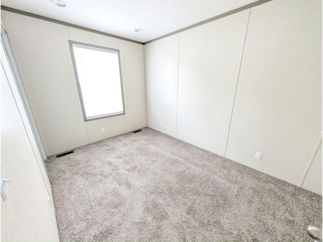 Foto del edificio - 121 Lynn Ln