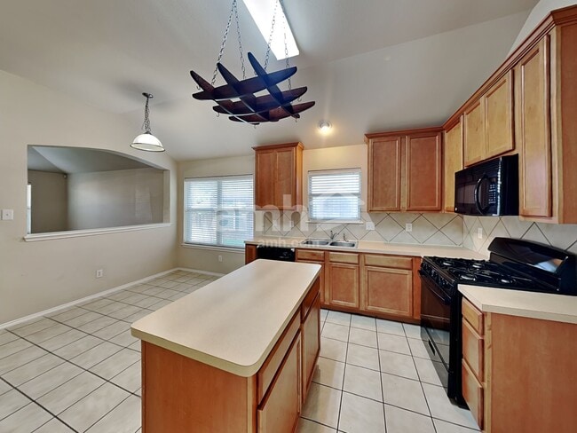 Building Photo - 9053 Weller Ln