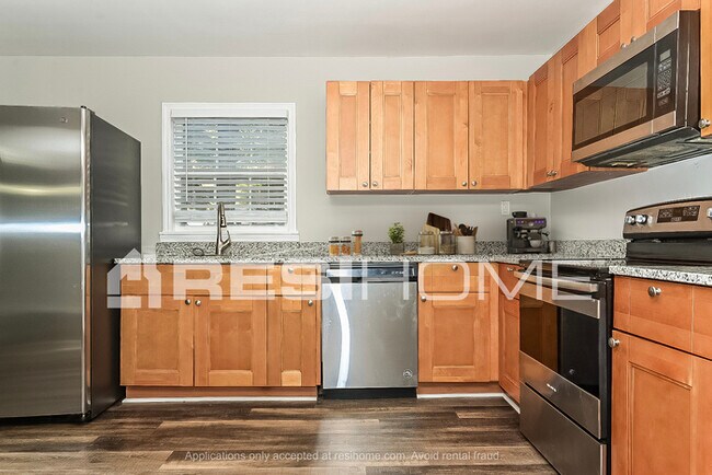 Foto del edificio - 6427 Lanier Rd