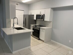 Building Photo - 10300 Fox Trail Rd S