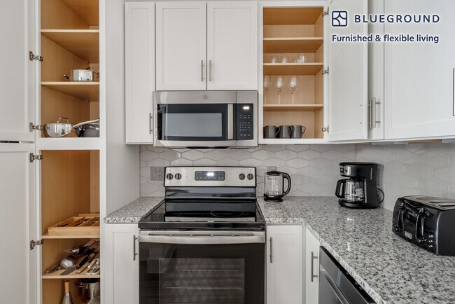 Foto del edificio - 710 E 3rd St