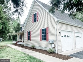 Building Photo - 18162 White Tail Way