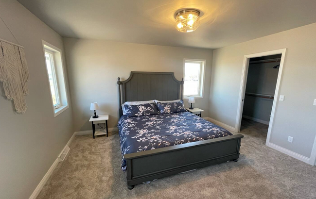 Master Bedroom - King bed, walk in closet - 345 Victory Ln