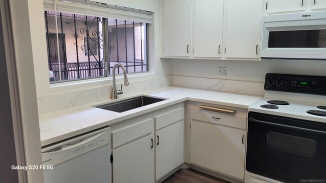 Building Photo - 2727 Morena Blvd