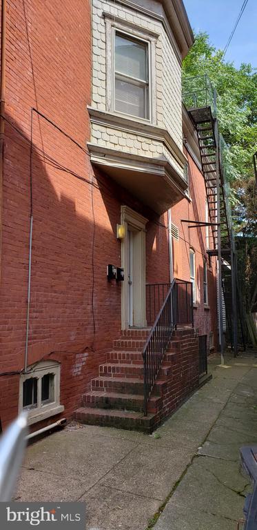 Building Photo - 2118 Washington St
