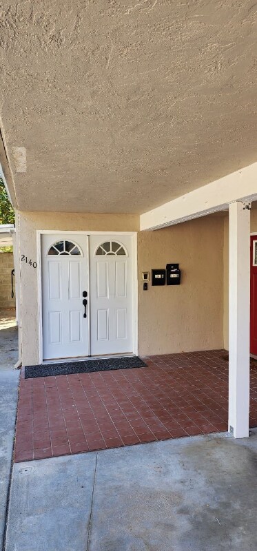 Primary Photo - 2140 Bonifacio St