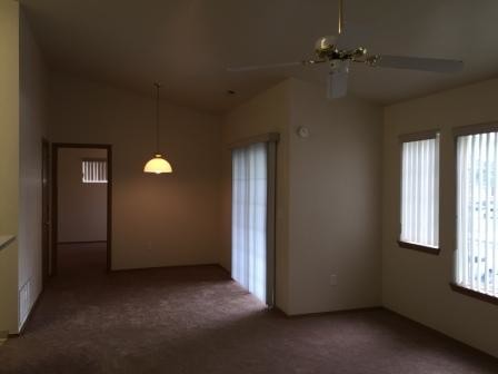 Building Photo - 1850 N Farwell Ln