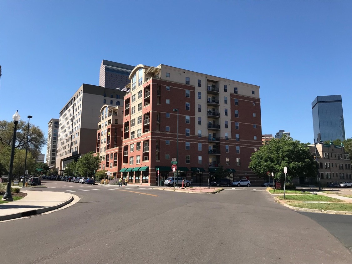 Photo - 1975 Grant St (Denver, CO)