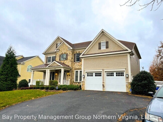 Building Photo - 6 br, 5.5 bath House - 1882 Beulah Rd