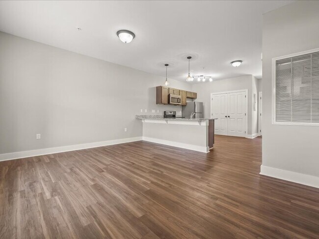 Foto del edificio - 127 N Franklin Ave