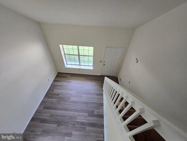 Foto del edificio - 1417 S Farmview Dr