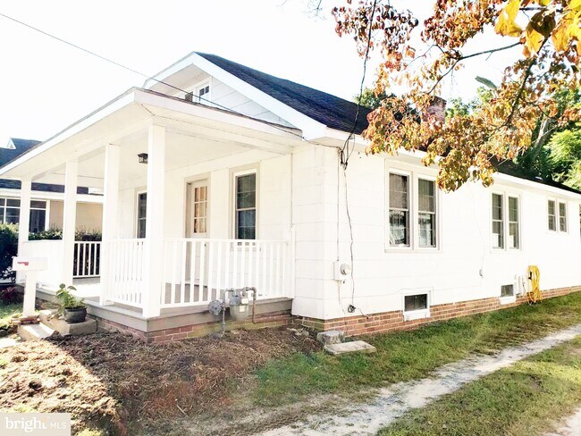 Building Photo - 306 Locust Terrace