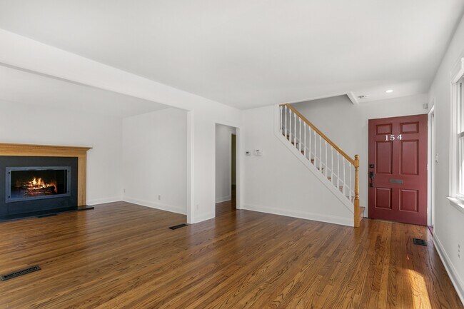 Building Photo - 154 Gorham Rd