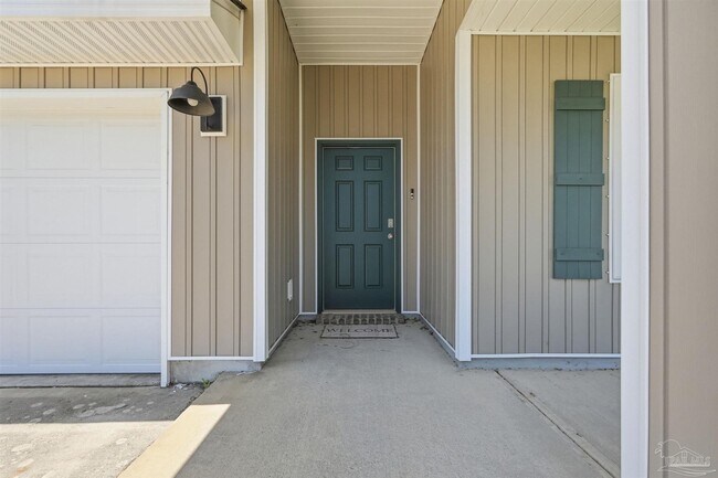 Building Photo - 5367 Peach Dr