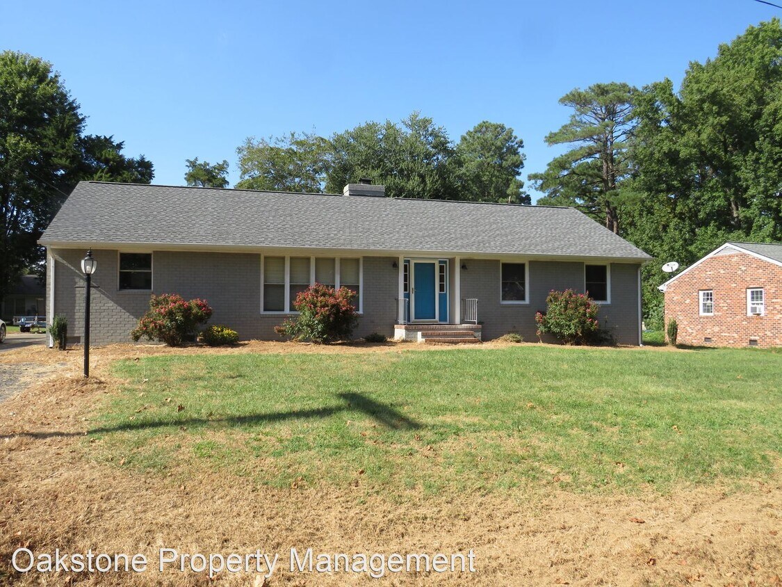 Primary Photo - 3 br, 2 bath House - 167 Bruce Road