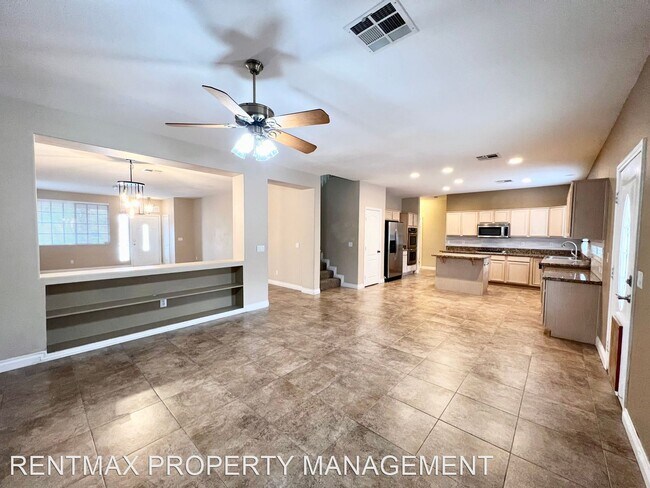 Foto del edificio - 5 br, 3 bath House - 274 FAR AWAY ST