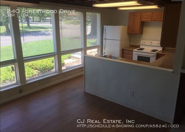 Foto del edificio - 240 Forestwood Dr