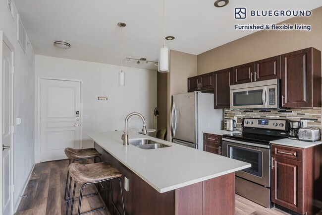 Foto del edificio - 3311 Rogers Rd