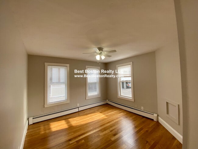 Building Photo - 23 Elmer St