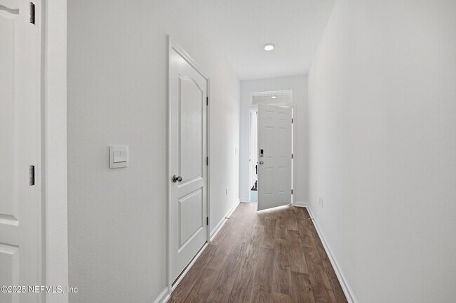 Foto del edificio - 5663 Coppers Edge Ln