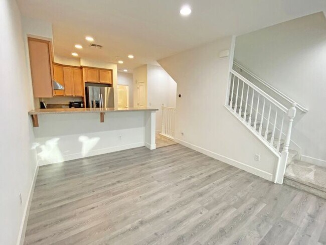 Building Photo - 1087 Yarrow Terr - Bright Berryessa Townho...