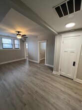 Building Photo - 3614 N Paulina St