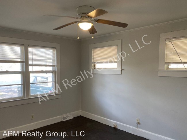 Building Photo - 3 br, 2 bath House - 2009 Holland Street