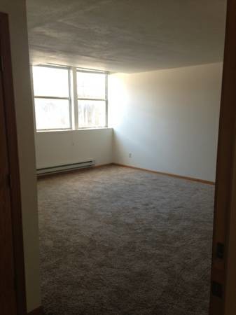 Foto del edificio - 122 Maine St