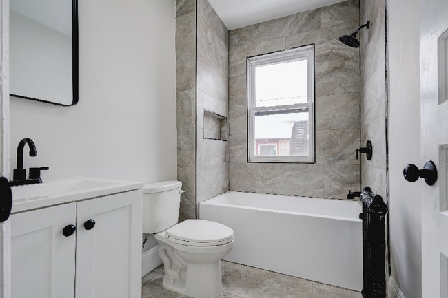 Building Photo - 5 Baldwin Ave