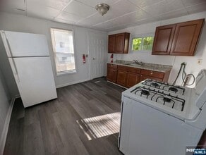 Building Photo - 167 Johnson Ave