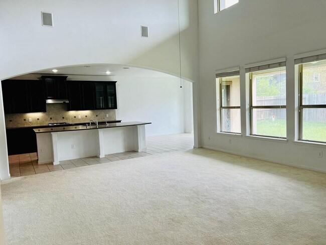 Foto del edificio - 6011 Crawford Hill Ln