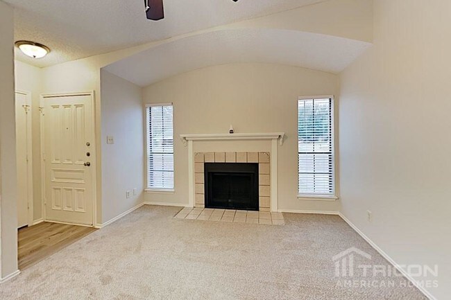 Building Photo - 719 Cornfield Dr