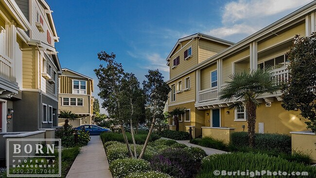 Photo - 643 Turnbuckle Dr Townhome