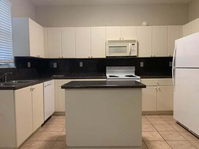 Foto del edificio - 3507 Shoma Dr