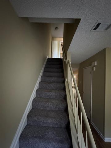 Foto del edificio - 830 Wildwood Ln