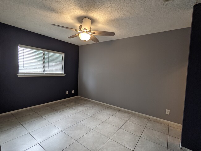 Master Bedroom - 2555 Corian Glen Dr