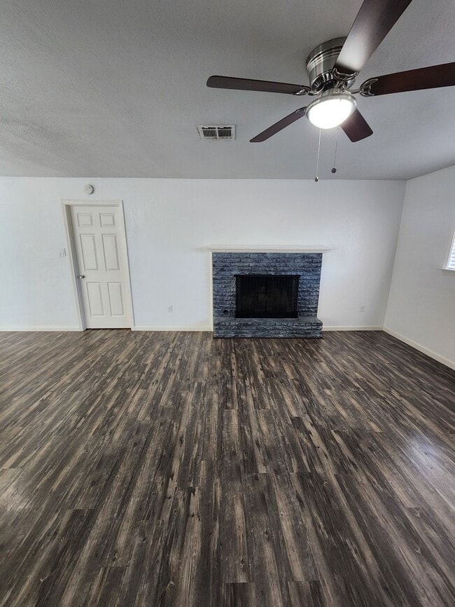 Foto del edificio - 3 bed 2 bath home, move in ready!