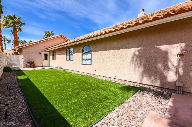 Building Photo - 2724 Eagle Springs Ct