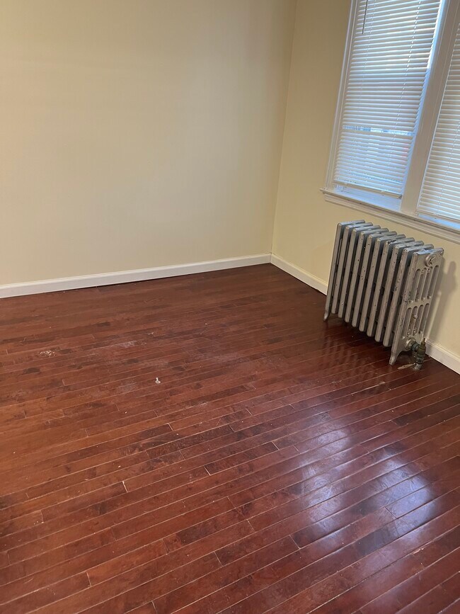 18327 Jamaica Ave, Hollis, NY 11423 House Rental in Hollis, NY