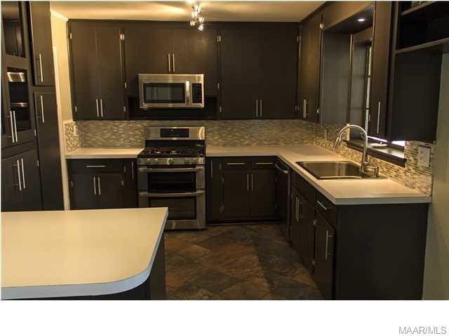 Building Photo - 1062 Rosedale Dr