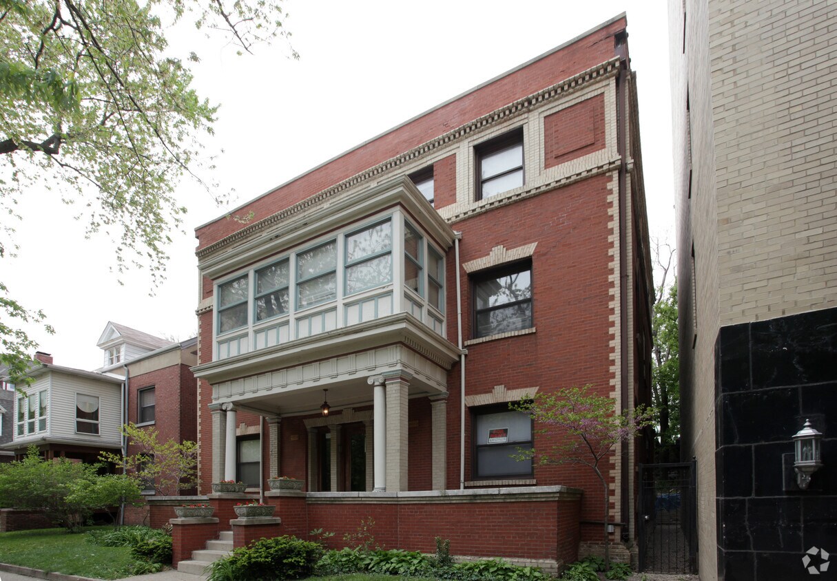 Primary Photo - 5112-5114 S Cornell Ave
