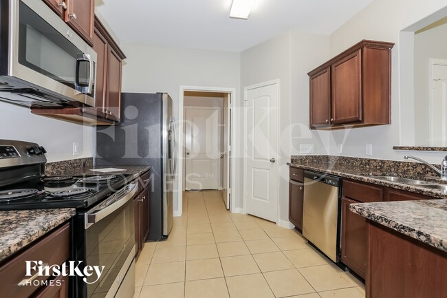 Building Photo - 20718 Round Key Dr