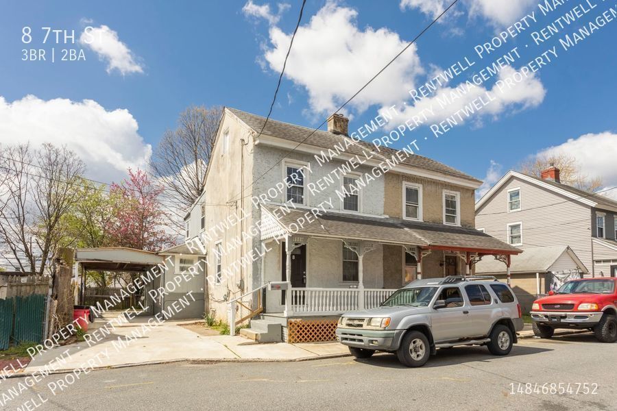 3BR 1.5 BA Twin Townhome in Brookhaven, PA... House Rental in