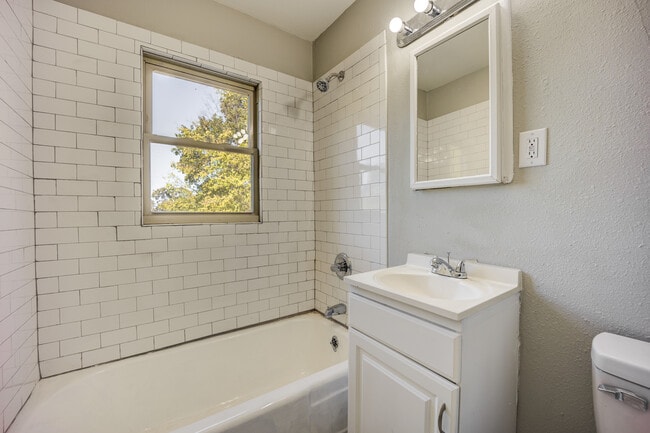 Foto del edificio - 2101 S V St