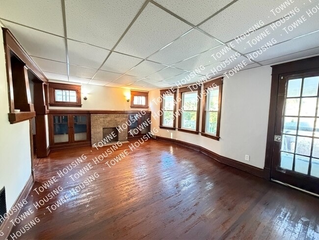 Building Photo - 418 Colvin Ave