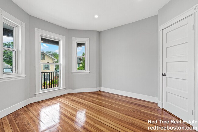 Building Photo - 79 Pleasant St