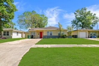 Building Photo - 5251 Pomander Rd