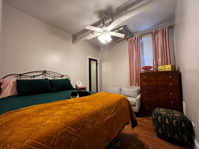 Foto del edificio - 2921 N Whipple St