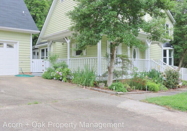 Building Photo - 3 br, 3 bath House - 1918 Peppertree St.