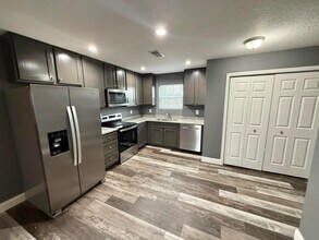 Building Photo - 535 Old Knoxville Hwy